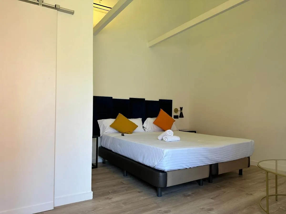 Malaga City Suites Hotel