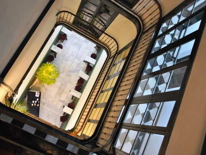 Malaga City Suites Hotel